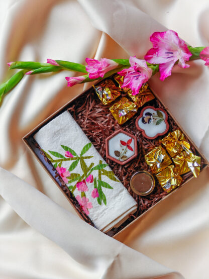 Calyz Brown Box Festive Hamper - Image 2